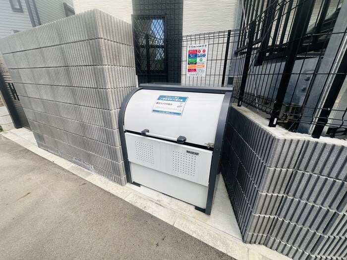 物件外観写真6　(建物設備)