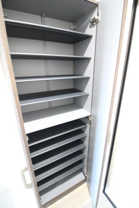 物件内観写真15　(靴箱)