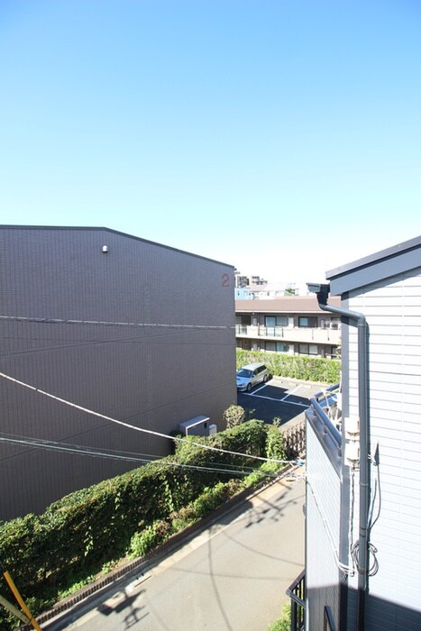 物件内観写真18　(室内からの展望)