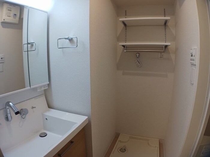 物件内観写真6　(洗面)