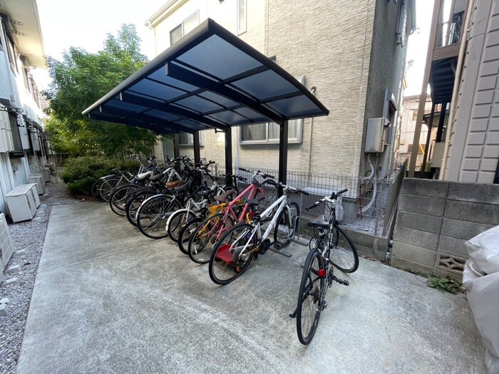 物件外観写真6　(駐輪場)