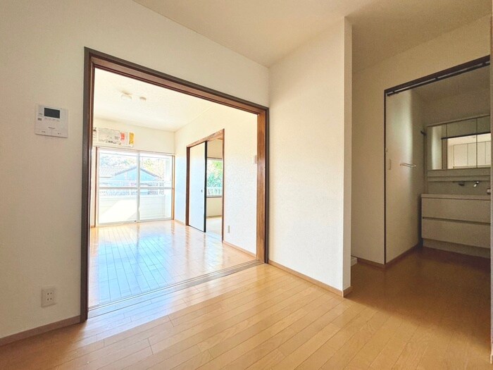 物件内観写真8　(居室)