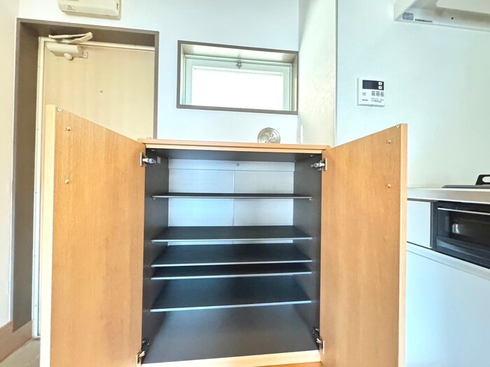 物件内観写真18　(靴箱)