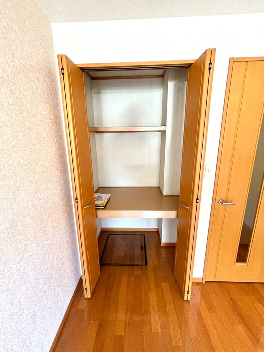 物件内観写真10　(収納)