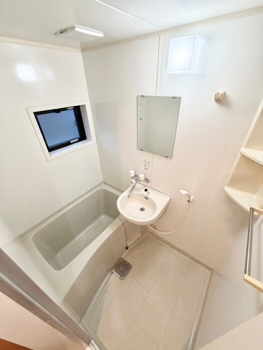 物件内観写真11　(バス／シャワールーム等)