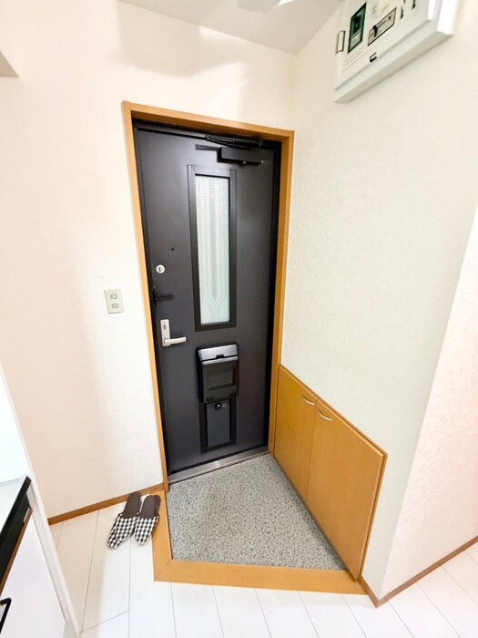 物件内観写真14　(玄関)