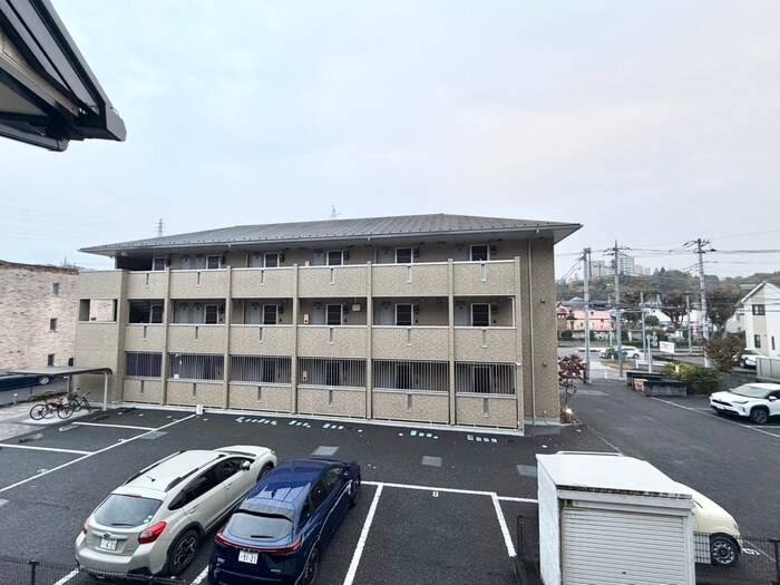 物件内観写真16　(室内からの展望)