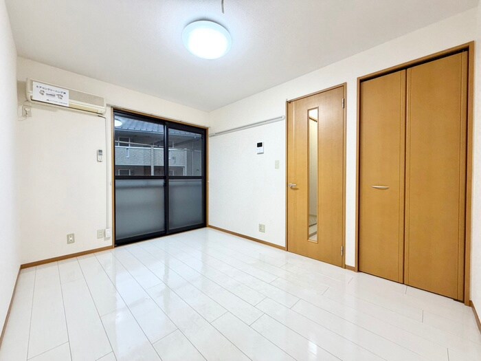 物件内観写真17　(居室)