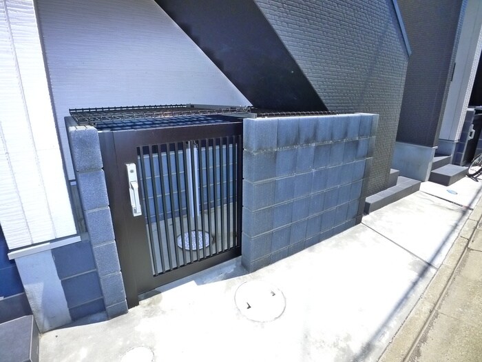 物件外観写真4　(建物設備)