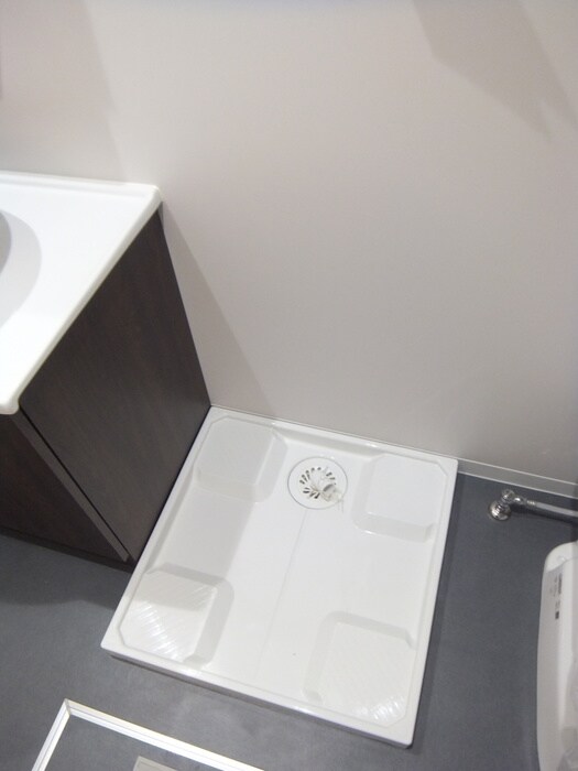 物件内観写真14　(洗濯機置場)