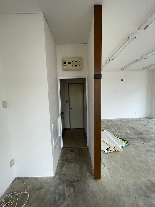 物件内観写真18　(廊下)