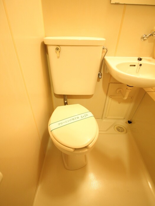 物件内観写真12　(トイレ)