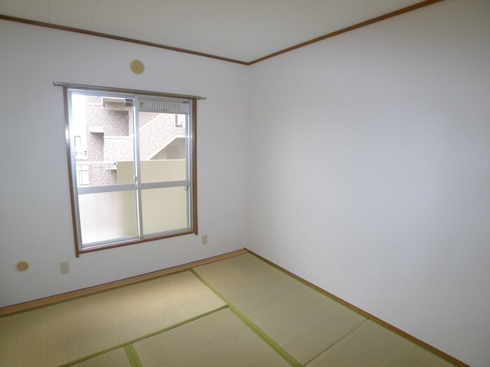 物件内観写真12　(居室)