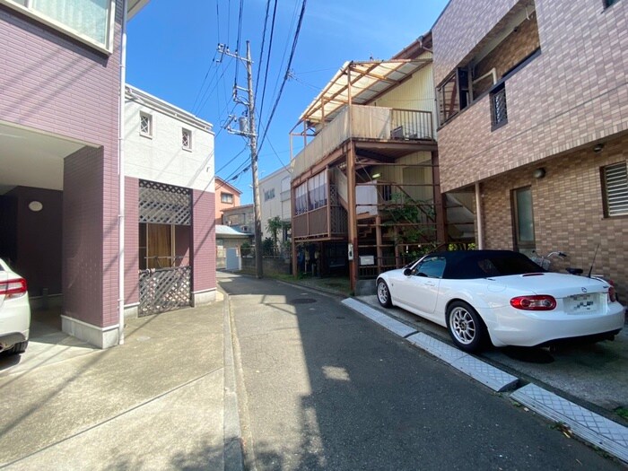 物件外観写真3　(周辺環境)