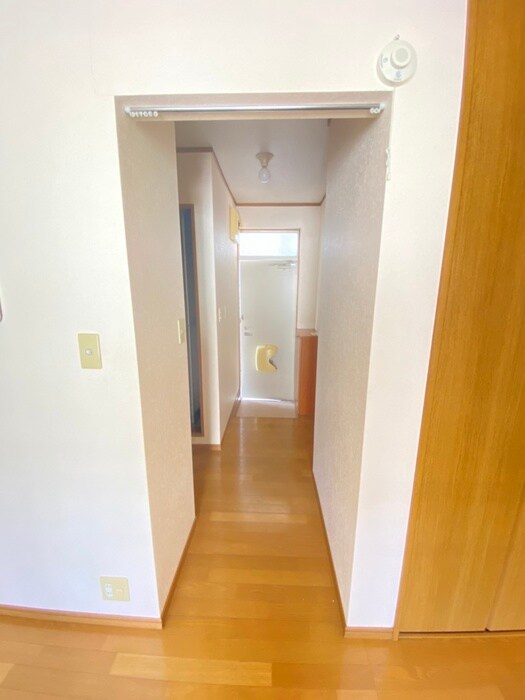物件内観写真17　(廊下)