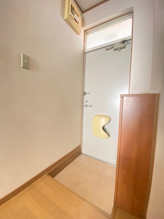 物件内観写真21　(玄関)