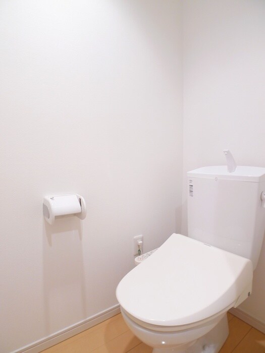 物件内観写真14　(トイレ)