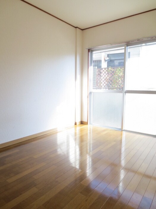 物件内観写真10　(居室)