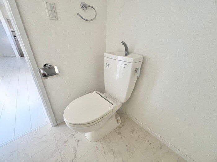 物件内観写真11　(トイレ)