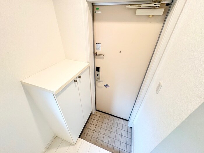 物件内観写真17　(玄関)