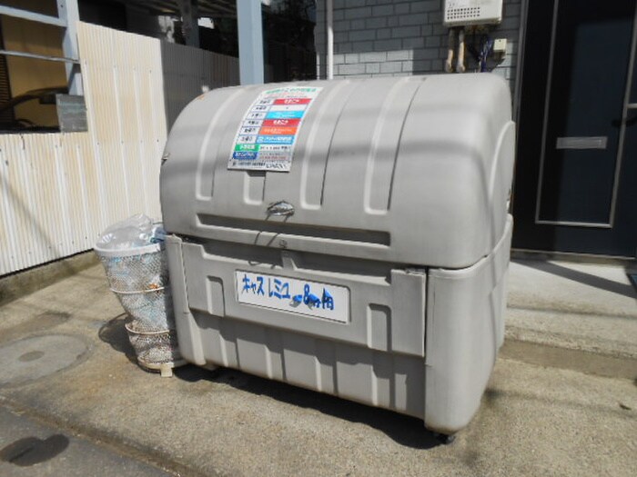 物件外観写真6　(建物設備)