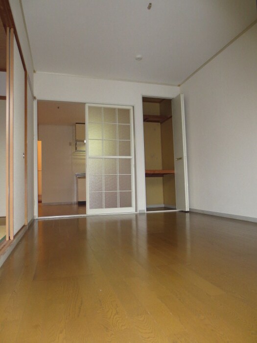 物件内観写真9　(居室)