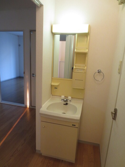 物件内観写真11　(洗面)