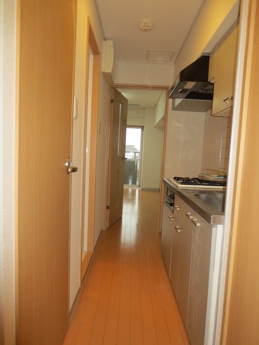 物件内観写真9　(廊下)