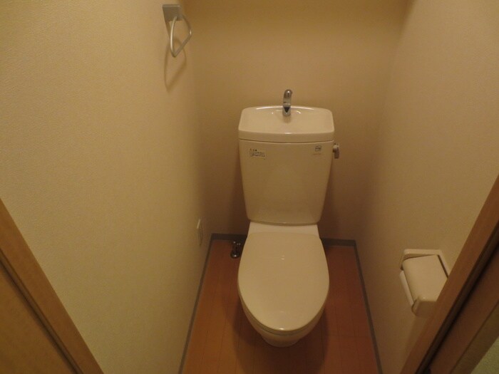 物件内観写真14　(トイレ)