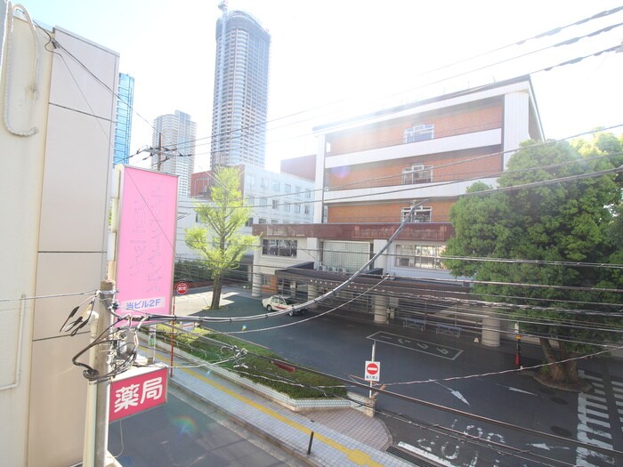 物件内観写真15　(室内からの展望)