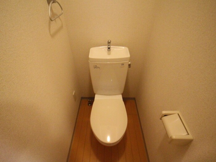 物件内観写真16　(トイレ)