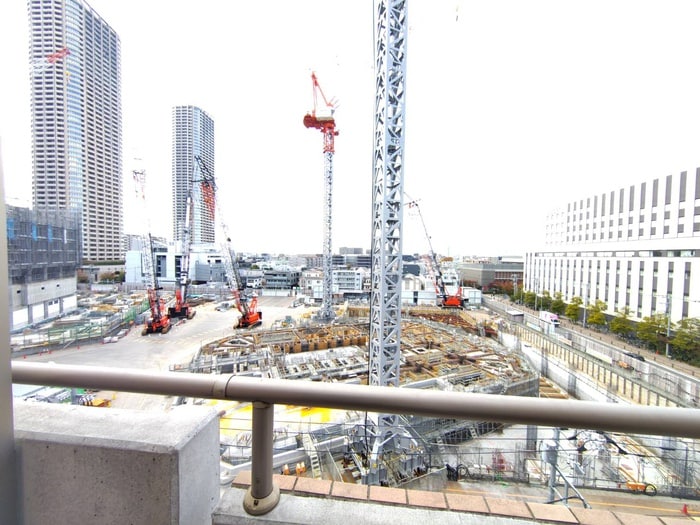 物件内観写真22　(室内からの展望)