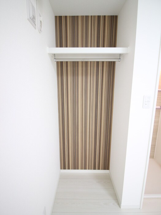 物件内観写真12　(収納)