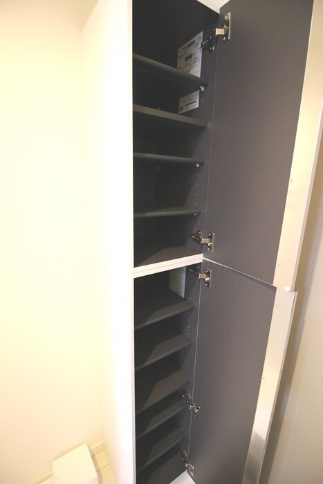 物件内観写真13　(靴箱)