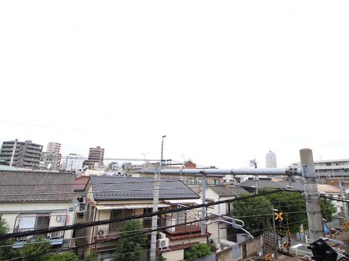 物件内観写真14　(室内からの展望)