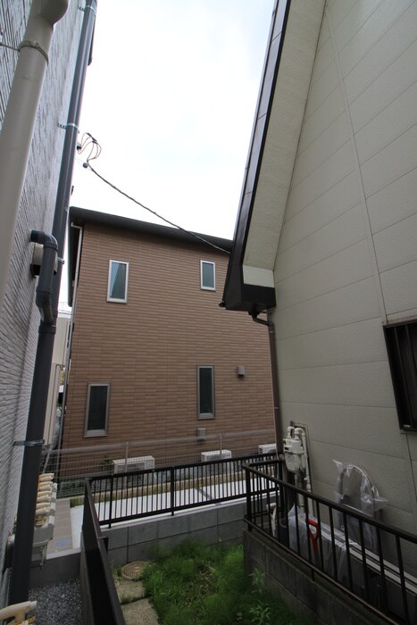 物件内観写真19　(室内からの展望)