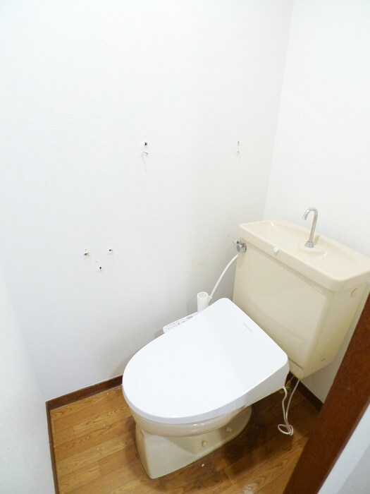 物件内観写真10　(トイレ)