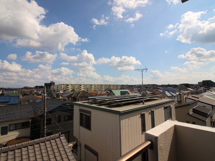 物件内観写真16　(室内からの展望)