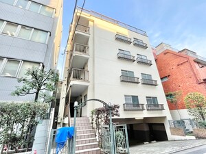 小倉マンション外観写真