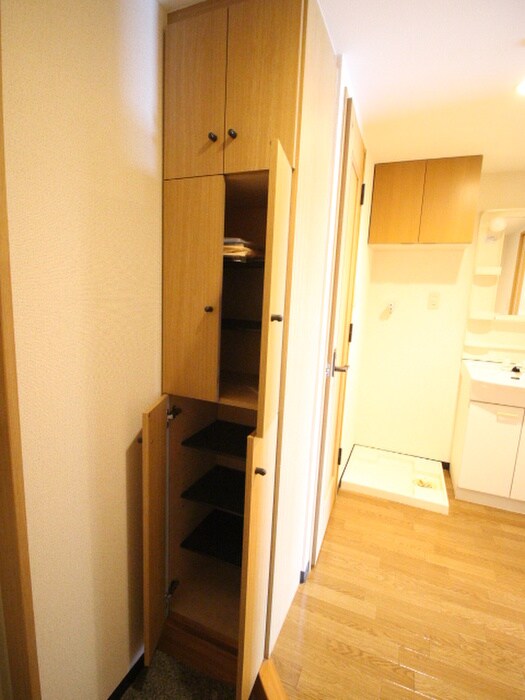 物件内観写真16　(靴箱)