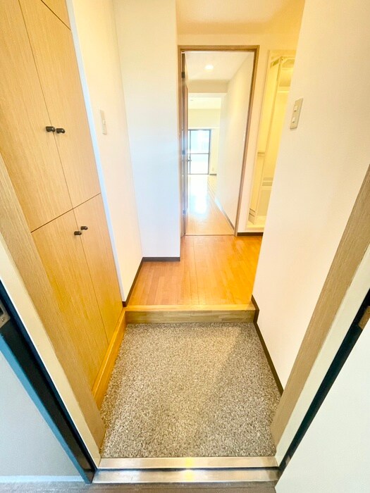 物件内観写真19　(廊下)