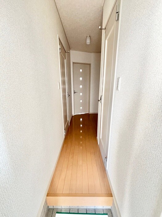 物件内観写真22　(廊下)