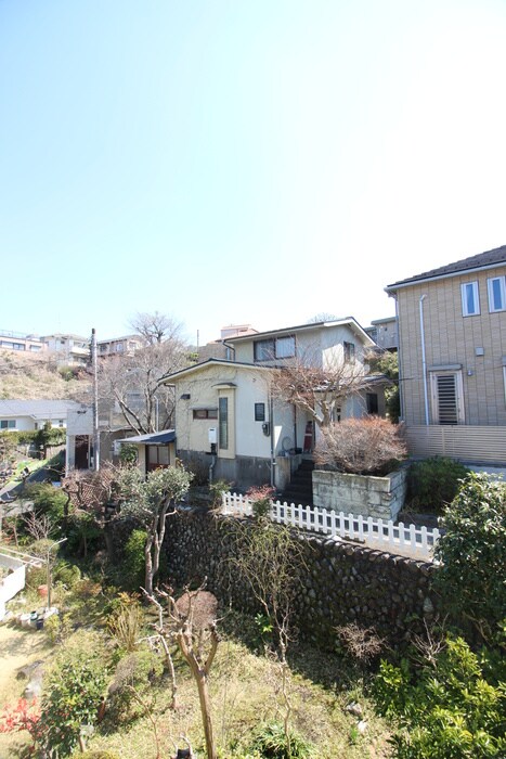 物件内観写真16　(室内からの展望)