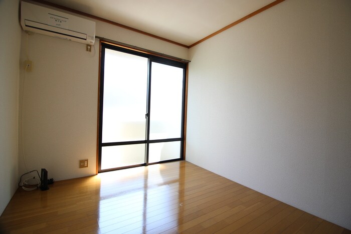 物件内観写真19　(居室)