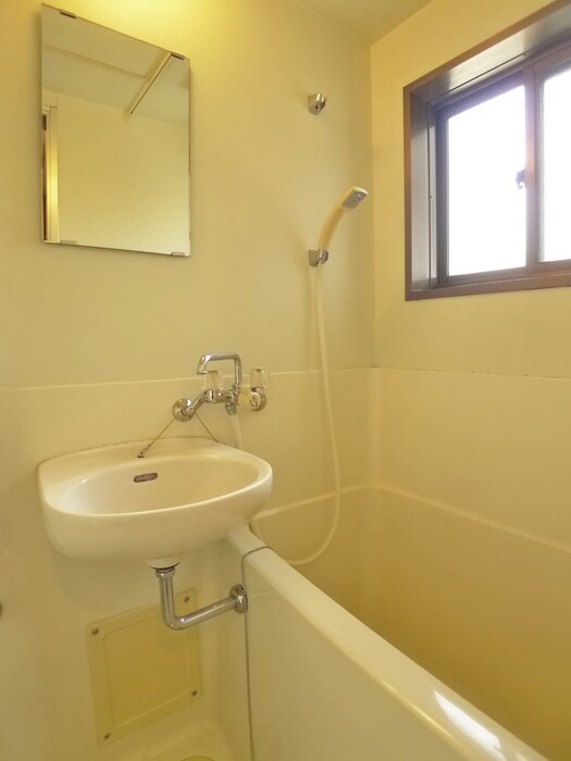 物件内観写真16　(バス／シャワールーム等)