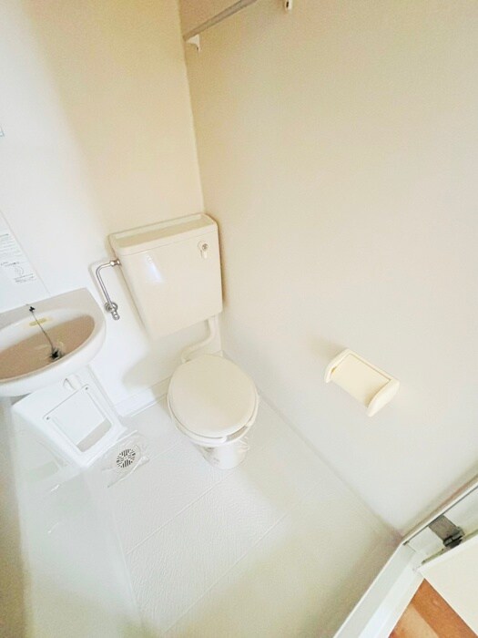 物件内観写真7　(トイレ)