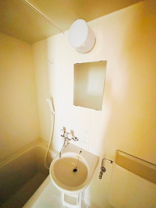 物件内観写真8　(洗面)