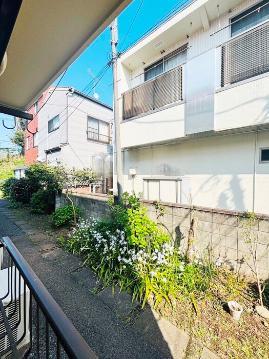 物件内観写真11　(室内からの展望)