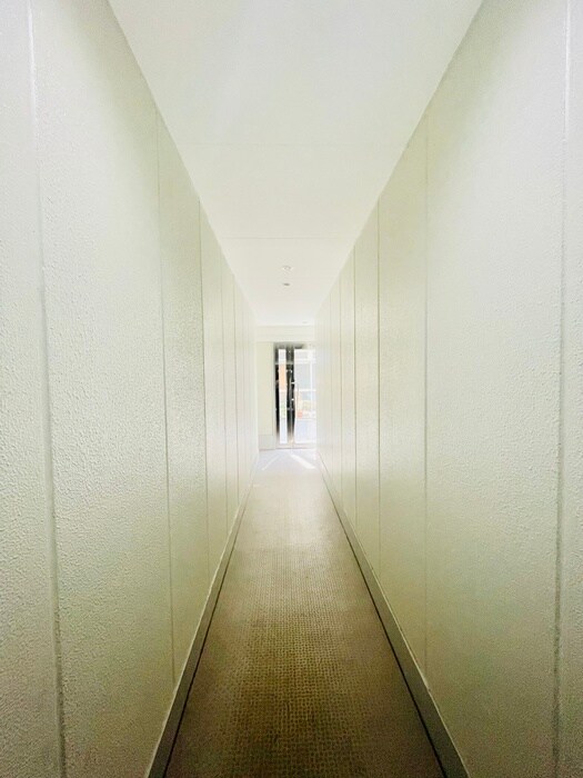 物件外観写真4　(エントランス部分)