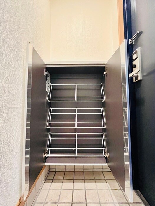 物件内観写真18　(靴箱)